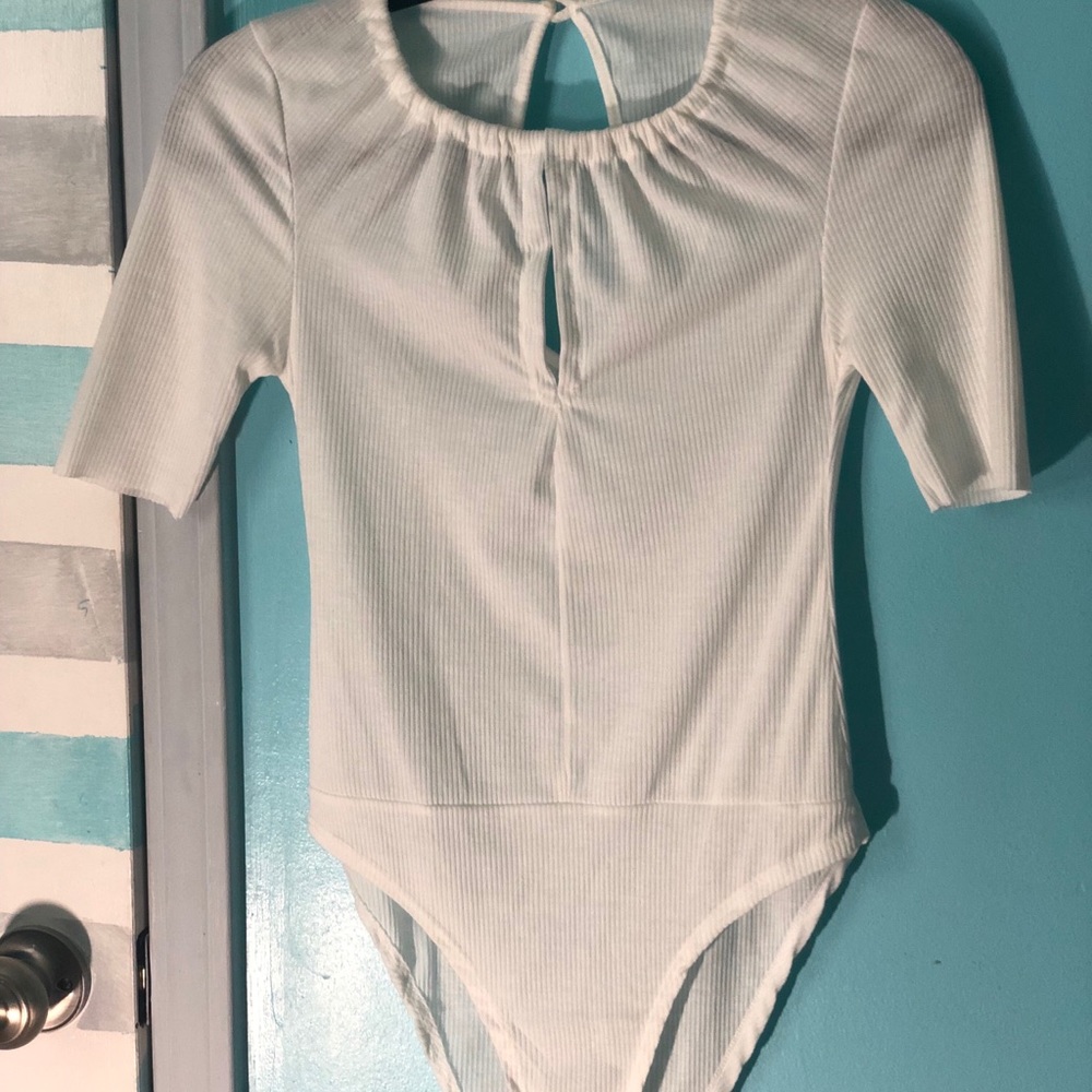 Cozy short sleeve White bodysuit